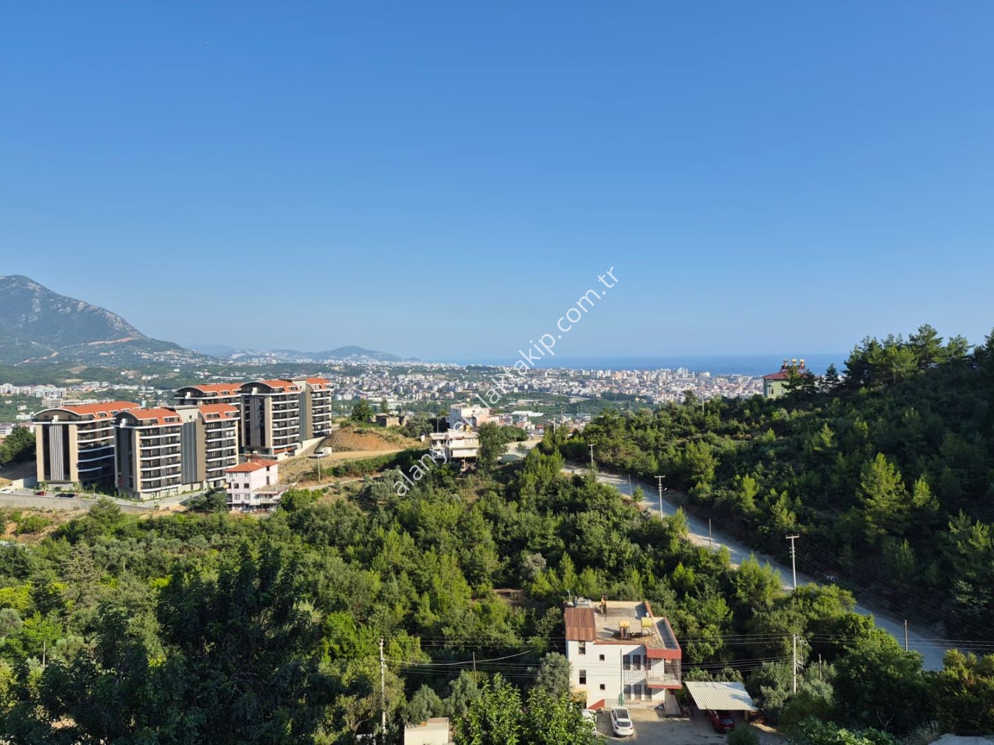 ALANYA ÇIPLAKLI MAHALLESİ'NDE SATILIK DENİZ MANZARALI 1+1 SIFIR DAİRE