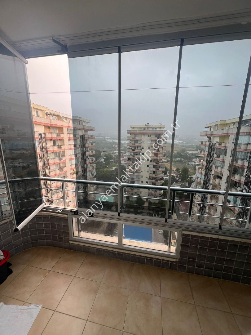 ALANYA MAHMUTLAR’DA 280 M2 SATILIK 5+2 LÜKS EŞYALI DAİRE