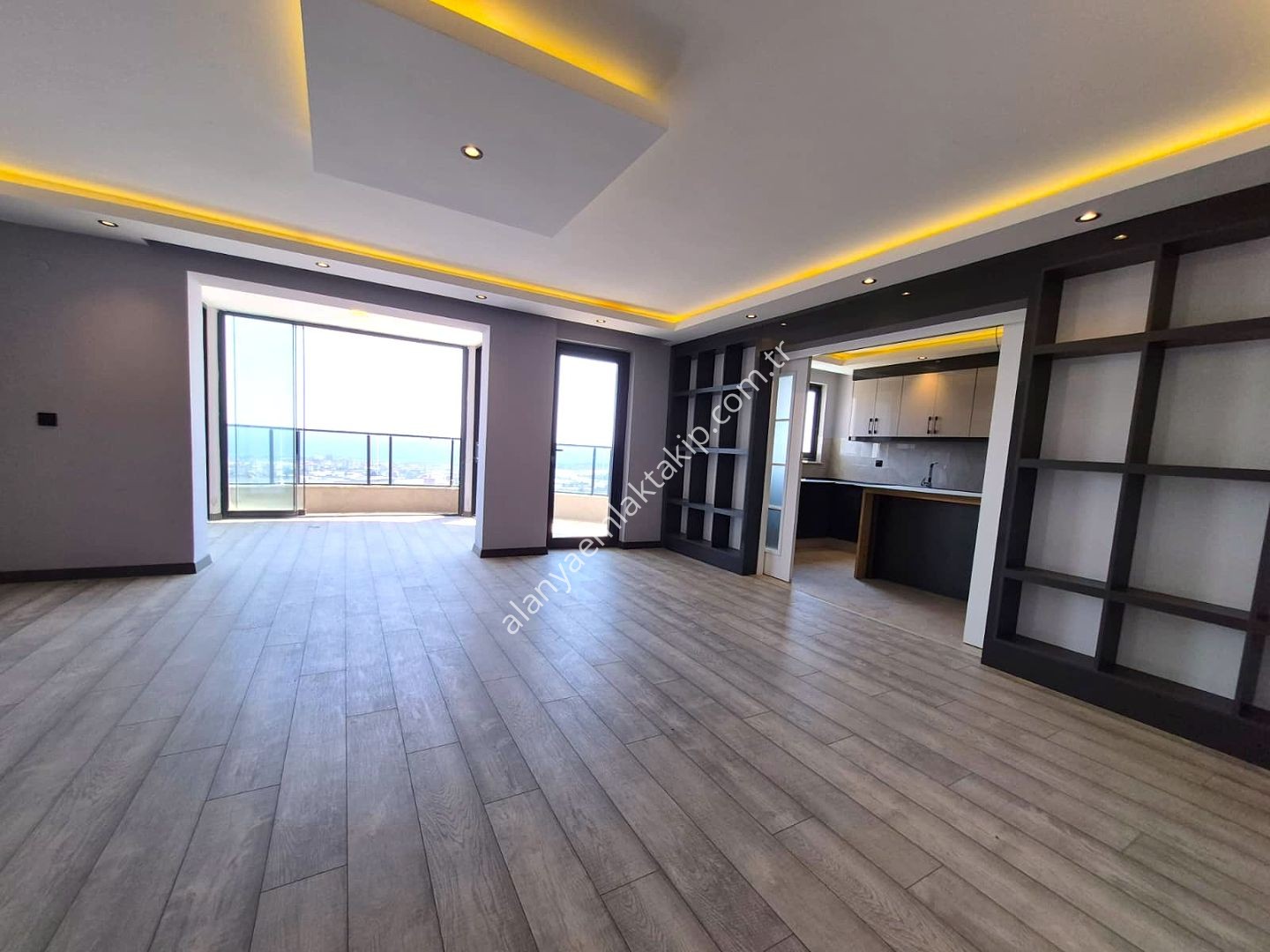 ALANYA PAYALLAR MAHALLESİ'NDE SATILIK 4+1 FULL TADİLATLI DUBLEKS DAİRE